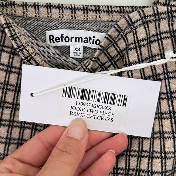Reformation Jodie Two Piece Beige Check Size XS - Picture 7 of 10